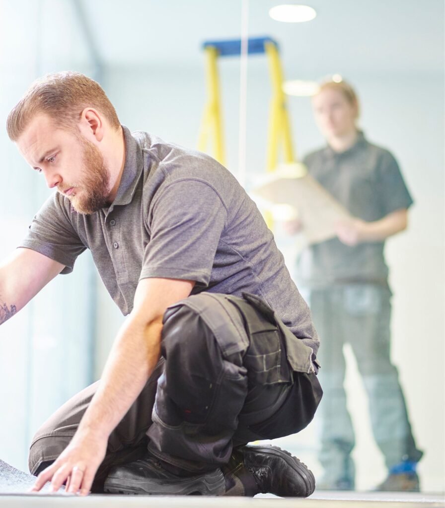 carpet-fitting-contractor-at-work
